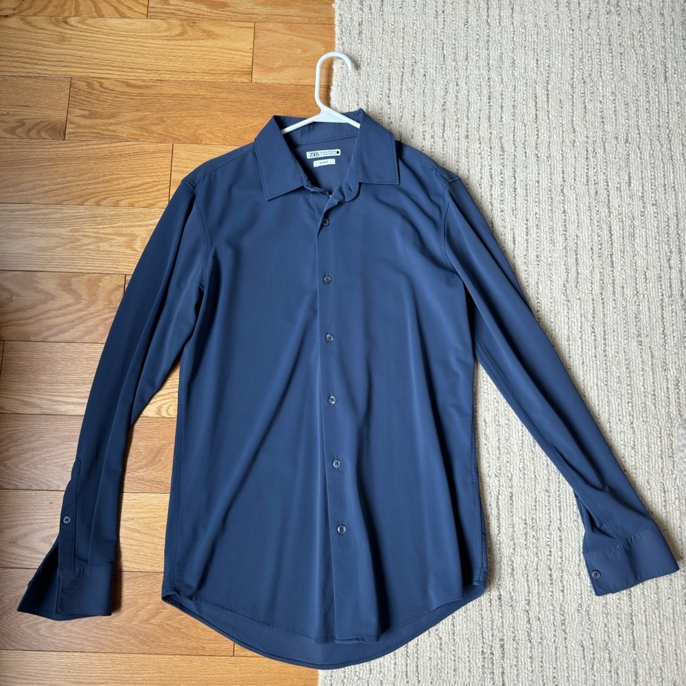 Zara Men’s Athletic Button Down